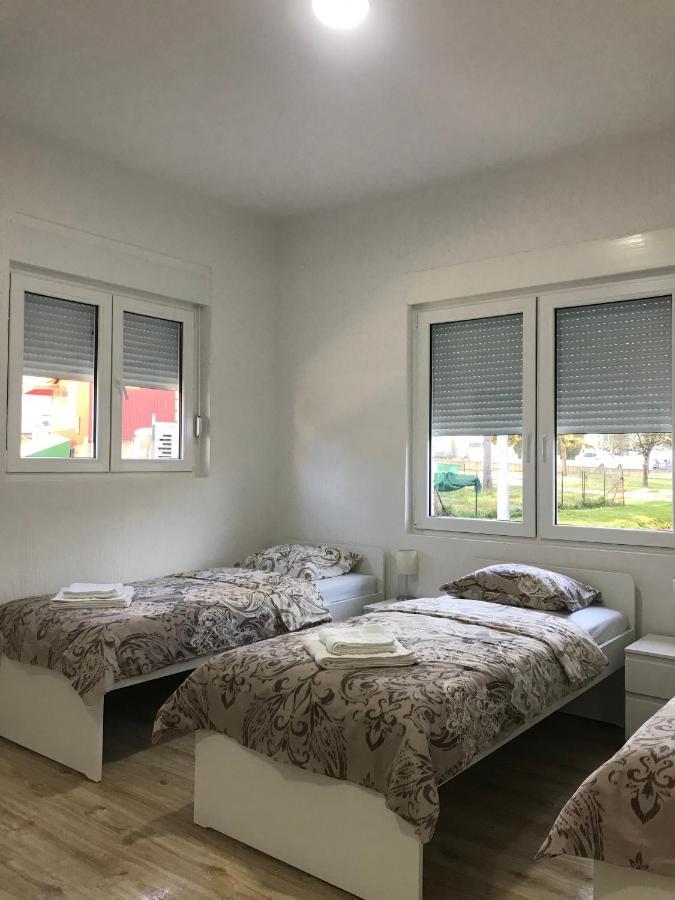 Apartamento Soba Milojkovic Golubac Exterior foto